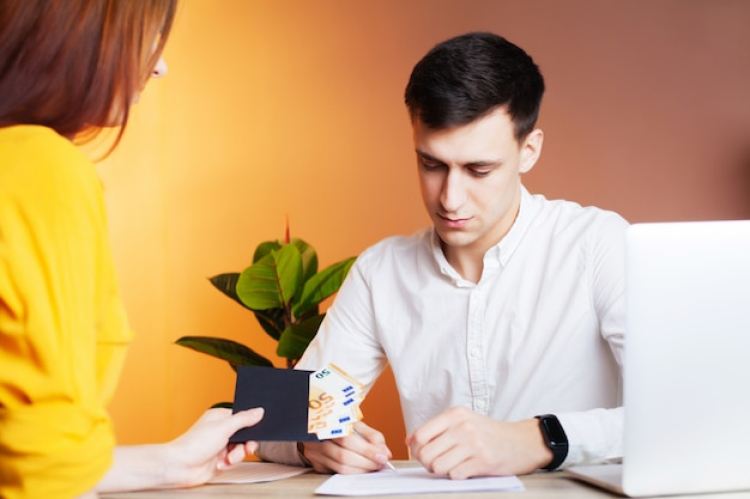 Ultimate Guide to Becoming Debt Free with Loan Settlement