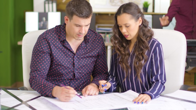 Pros & Cons of Loan Settlement: Expert Insights