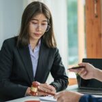 How a Settle Loan Expert Helps You Resolve Multiple Loan Defaults Legally